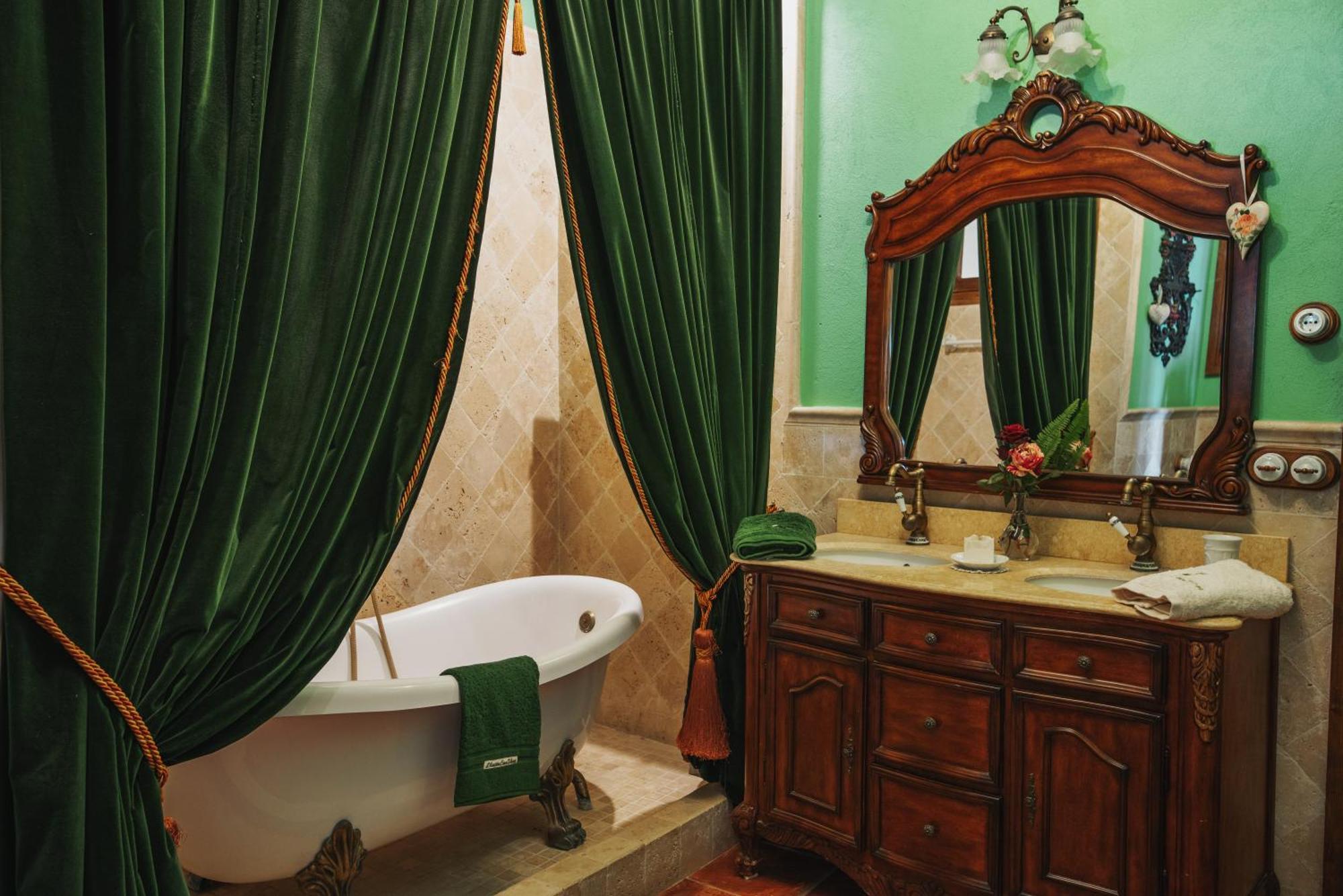 Masia Can Viver - Olive Oil Tourism B&B Бигес-и-Риельс Экстерьер фото