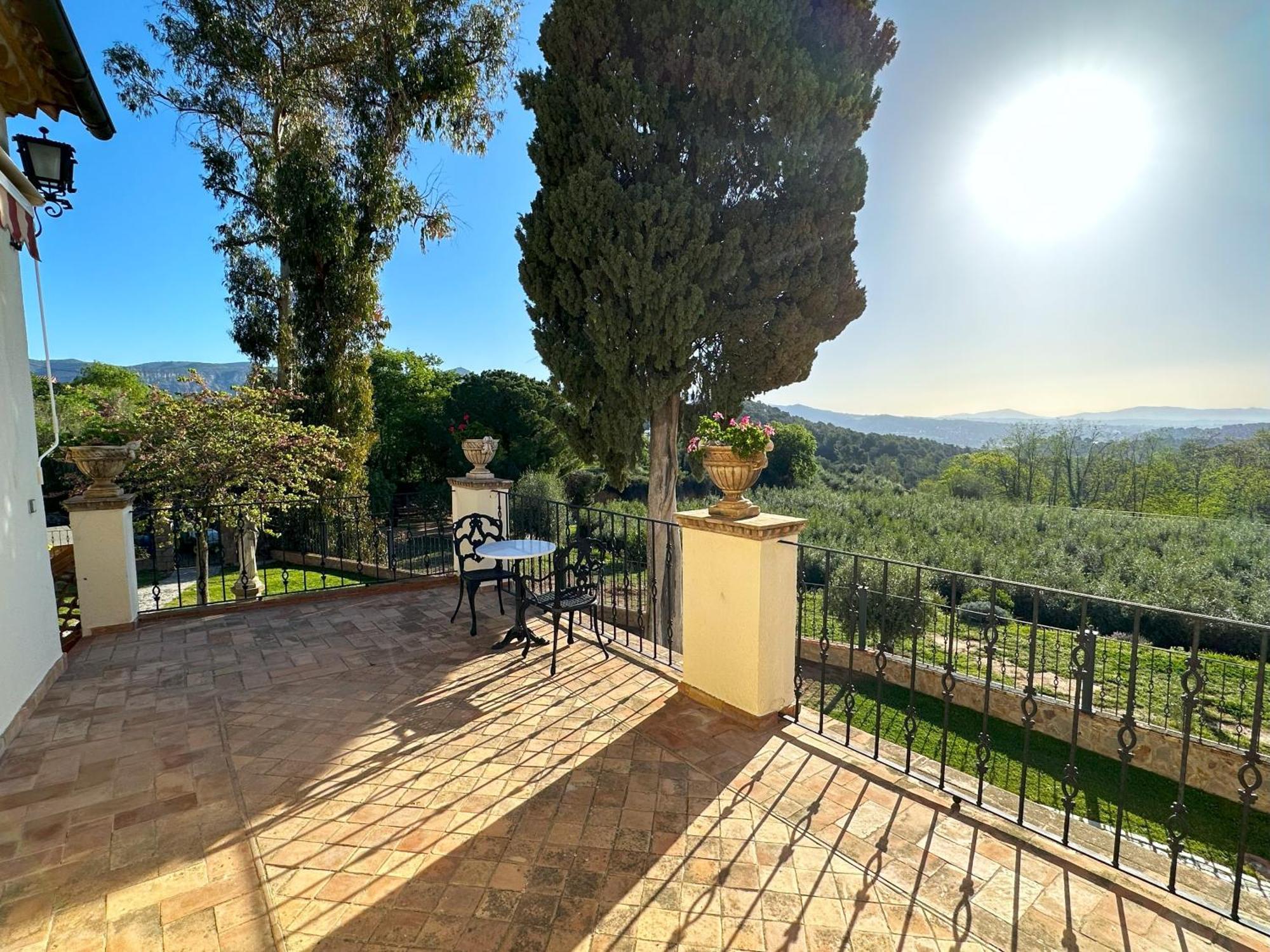 Masia Can Viver - Olive Oil Tourism B&B Бигес-и-Риельс Экстерьер фото