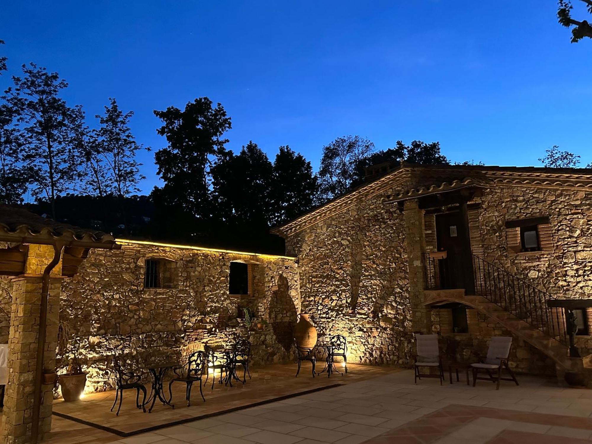 Masia Can Viver - Olive Oil Tourism B&B Бигес-и-Риельс Экстерьер фото
